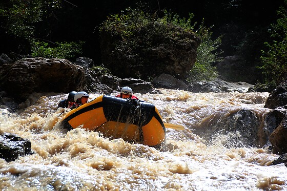 Rafting Canyon presso River Tribe a Laino Borgo in provincia di Cosenza