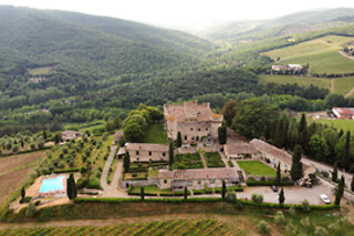 Visita guidata e degustazione di vini presso il Castello di Meleto in provincia di Siena