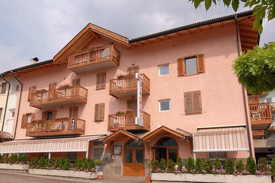 Hotel Alle Piramidi - photo 0