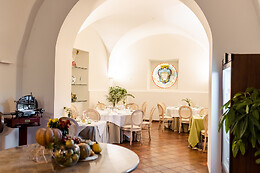 Villa Euchelia Resort