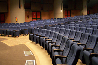 Ingresso al cinema con bibita e popcorn al Nuovo Cinema Nosadella a Bologna