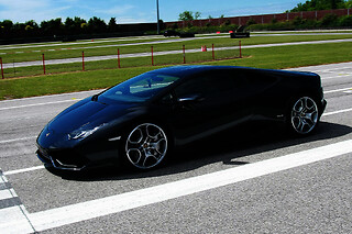 Alla guida di una Lamborghini Huracàn 610CV presso la Pista Precenicco