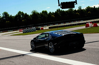 Alla guida di una Lamborghini Huracàn 610CV presso la Pista Precenicco
