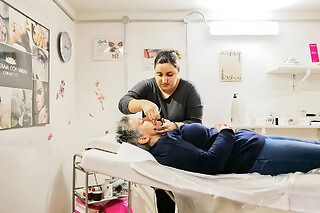 Massaggio alla schiena e alla gambe per due persone presso La Bellezza nelle Nostre Mani a Roma