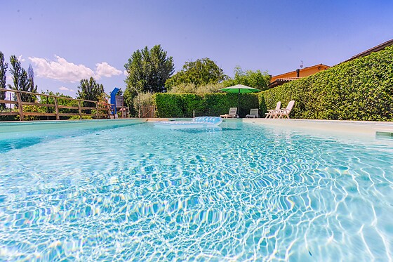 Soggiorno di una notte in famiglia presso Agriturismo La Mora in provincia di Perugia