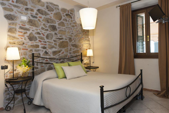 Hotel Monti - photo 1