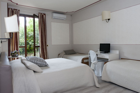 Hotel Monti - photo 12