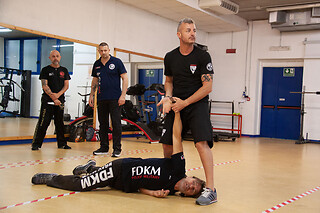 Lezione privata di autodifesa a Torino presso FDKM Police Combat System