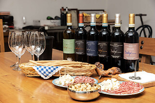Visita della cantina e degustazione di vini presso Cantina Fabrizio Battaglino in provincia di Cuneo
