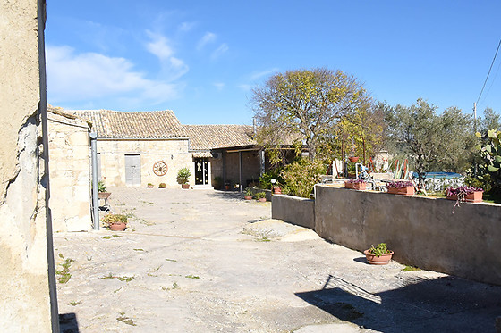 Agriturismo Tenuta Carbonara - photo 0