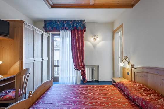 Family Hotel La Perla - photo 0