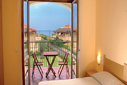 Larus Hotel