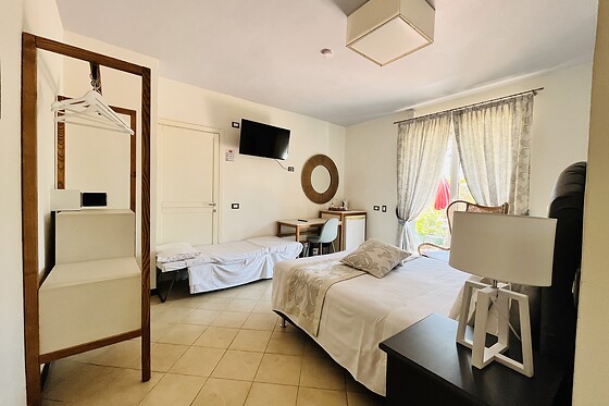Soggiorno relax di una notte con colazione presso Villa Giada Resort ad Imperia