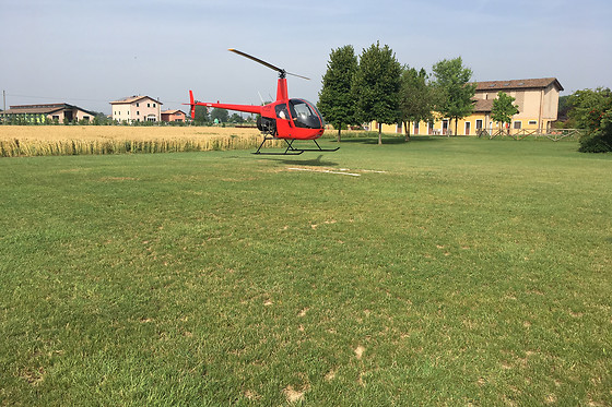 Volo in elicottero con  ASD Aviatours a Formigine in provincia di Modena