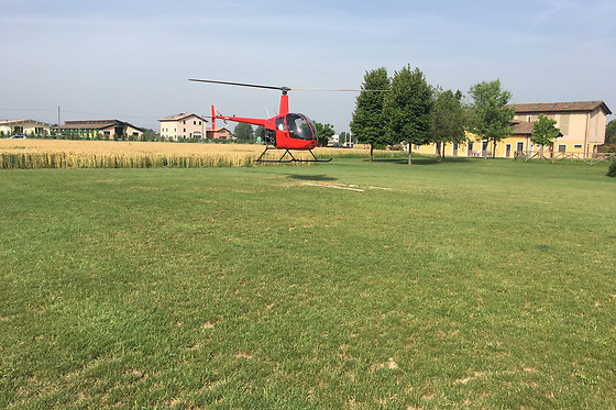 Volo in elicottero con  ASD Aviatours a Formigine in provincia di Modena
