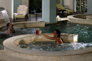 Soggiorno relax di una notte con colazione presso Rizzi Aquacharme Hotel & Spa a Boario Terme