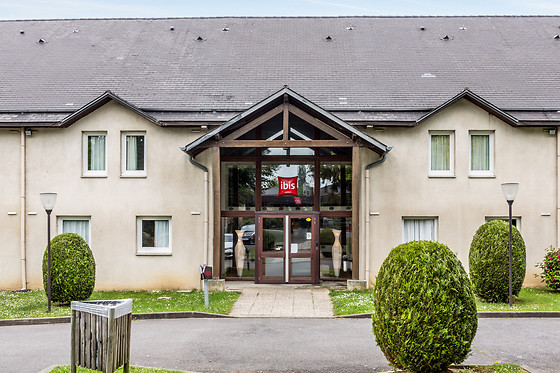 Hotel Ibis Senlis - photo 0