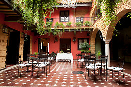 LA CASONA DE CALDERÓN