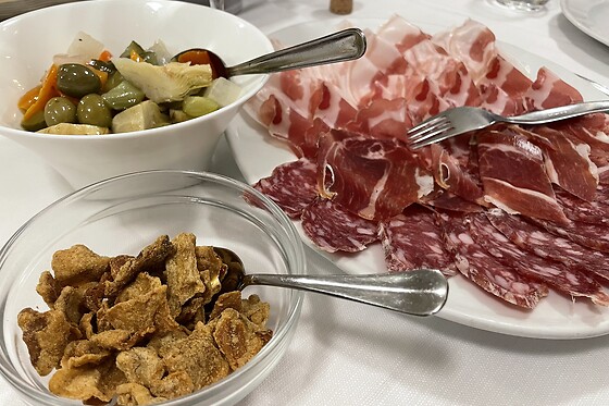 Pranzo o cena tipica parmigiana presso il Bistrot Corale Verdi a Parma