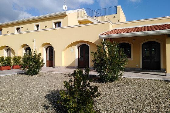 Soggiorno con colazione e cena al Minissale Farmhouse in provincia di Catania