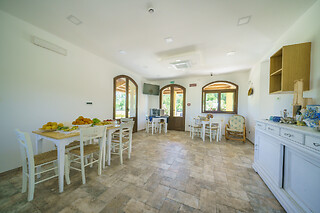 Soggiorno con colazione e cena al Minissale Farmhouse in provincia di Catania