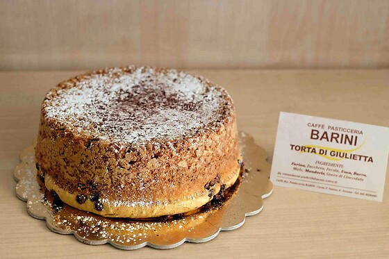 Degustazione di prodotti tipici veronesi presso Pasticceria Barini nel centro di Verona