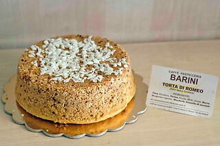 Degustazione di prodotti tipici veronesi presso Pasticceria Barini nel centro di Verona
