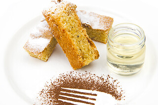 Laboratorio di cucina e degustazione di vini presso l'Agriturismo La Rossa in provincia di Alessandria