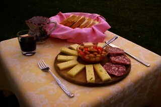 Soggiorno di una notte con gustosa cena al Rifugio Pranolz in provincia di Belluno