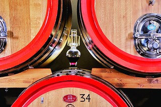 Visita ai vigneti e alla cantina con degustazione di vini tipici da Casa Benna in provincia di Piacenza