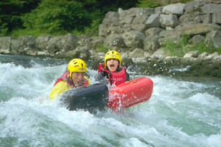 Attività sportiva come rafting, hydro speed o mountain bike presso Ivan Team a Solagna (VI), in Veneto