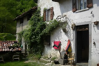 Accesso alla fattoria e degustazione per 2 persone alla Cascina Gervasoni in provincia di Bergamo