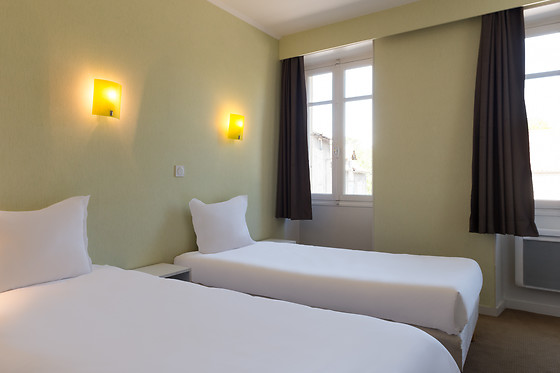 Hotel The Originals Figeac - photo 3
