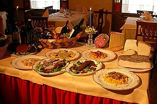 Soggiorno di 2 notti con 2 cene all'Hotel Ristorante Alpi in provincia di Vicenza