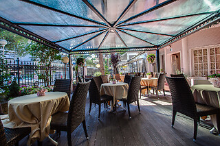 Soggiorno di 2 notti con 2 cene all'Hotel Villa Pina in provincia di Ravenna, a Milano Marittima
