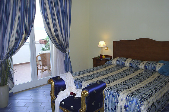 Baia Hotel - photo 2