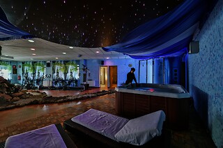 Soggiorno di una notte con cena all'Hotel Le Macinaie in provincia di Grosseto