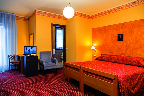 Albergo Diana - photo 1