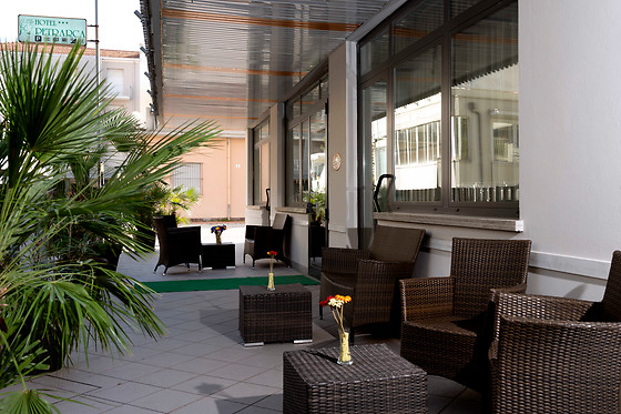 Hotel Petrarca - photo 4