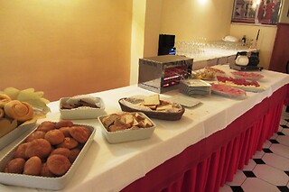 Soggiorno di due notti con cene presso l'Hotel La Meridiana immerso nelle colline del Montefeltro