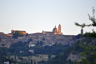 Soggiorno di due notti con cene presso l'Hotel La Meridiana immerso nelle colline del Montefeltro