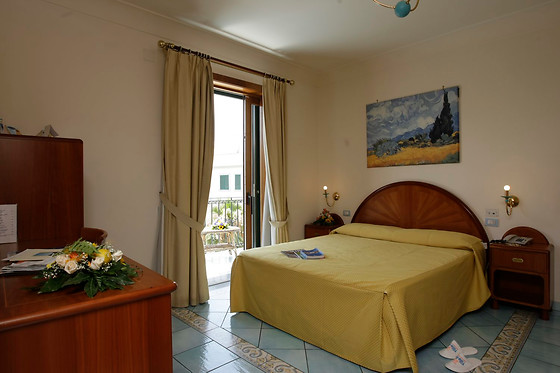 Villa Luisa Resort - photo 2