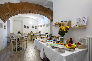 Soggiorno in famiglia di una notte con colazione presso La Casa del Sarto - Rooms & Apartments a Lecco
