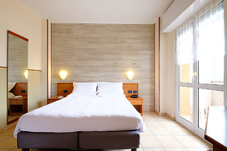 Soggiorno di due notti con gustose cene all'Hotel Ristorante Moderno in provincia di Bergamo