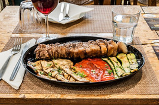 Ricca cena per due presso Burro & Sugo La Trattoriola nel quartiere Garbatella di Roma